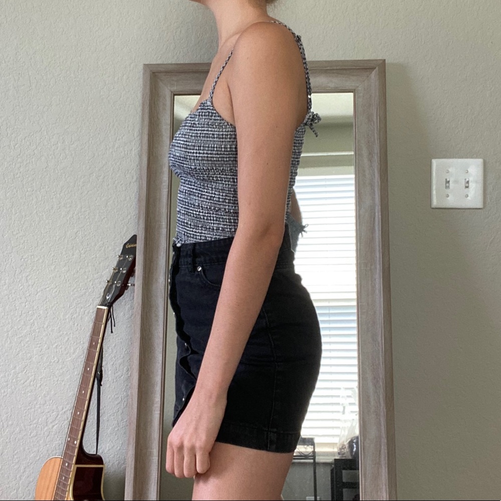 stretchy gingham tank with 2 bows on back straps - Picture 4 of 5
